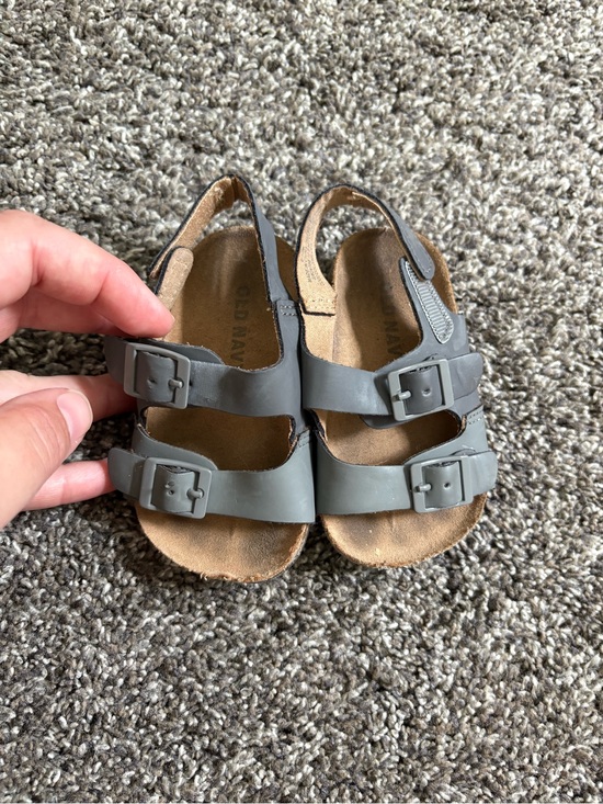 Old Navy Other - ((SOLD)) ‼️ Old Navy Toddler Gray Buckle Sandals